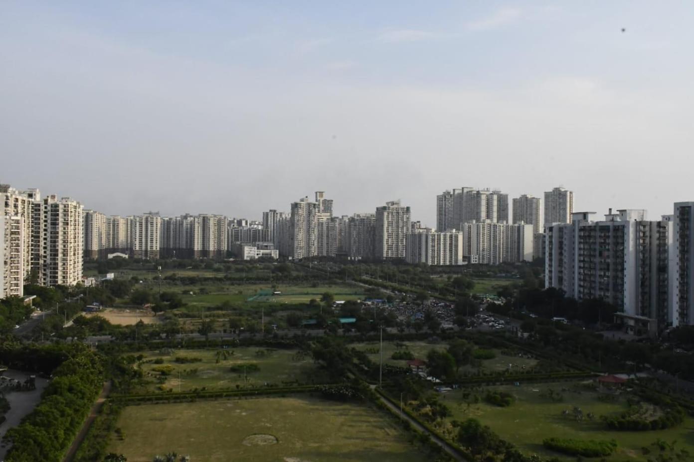 The Forest Stays-Luxury Studio Apartment In Noida Extérieur photo